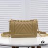 69304bfef09edb6de4c4e57e Chanel Crown Lambskin Bag with Original Hardware - Full Sheepskin, Thickened Electroplated Metal Accessories, Premium Craftsmanship, 20*12*7cm, Model No. 67085