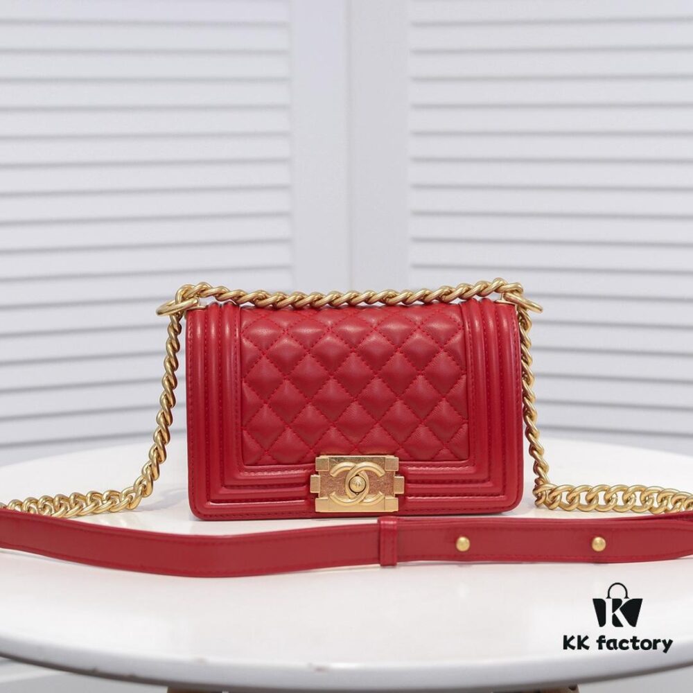 69304c03f09edb6de4c4e589 Chanel Crown Lambskin Bag with Full Sheepskin and Original Hardware - Premium Quality, Thickened Electroplated Metal Fittings, Size 20*12*7cm