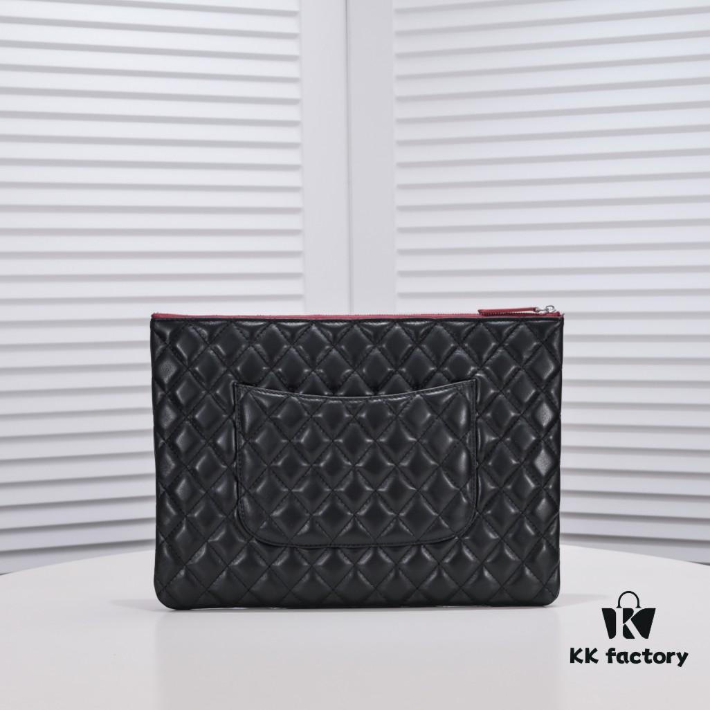 69304c4ff09edb6de4c4e606 Silver Button with Box Chanel Original Lambskin Quilted Clutch Bag Latest Official Website Fashion Trend Elegant and Generous High-End Sheepskin Handbag