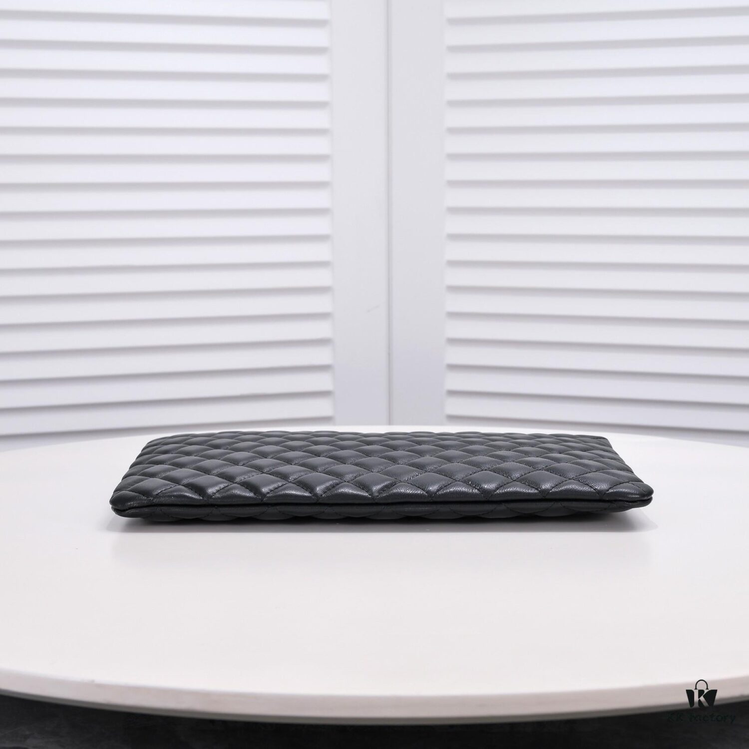 69304c50f09edb6de4c4e60b Silver Button with Box Chanel Original Lambskin Quilted Clutch Bag Latest Official Website Fashion Trend Elegant and Generous High-End Sheepskin Handbag
