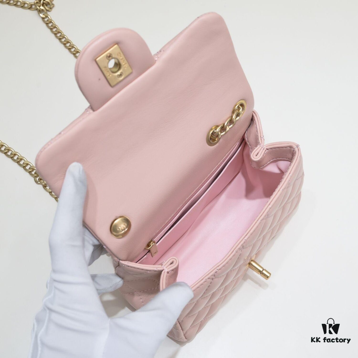 Small CHANEL Camellia Slide Buckle Series 23s