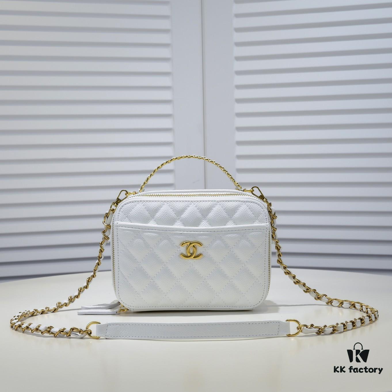 69304c6cf09edb6de4c4e63c Chanel Official Website Caviar Handle Letter Bag Double C Camera Chain Crossbody Bag, Model No. 9081, Size: 20*9*15cm
