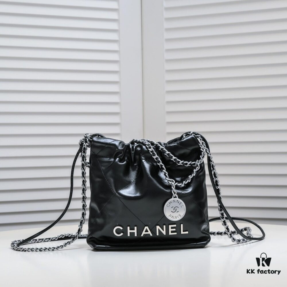 69304c80f09edb6de4c4e666 Chanel Mini 22 Bag Strikes Right in the Heart