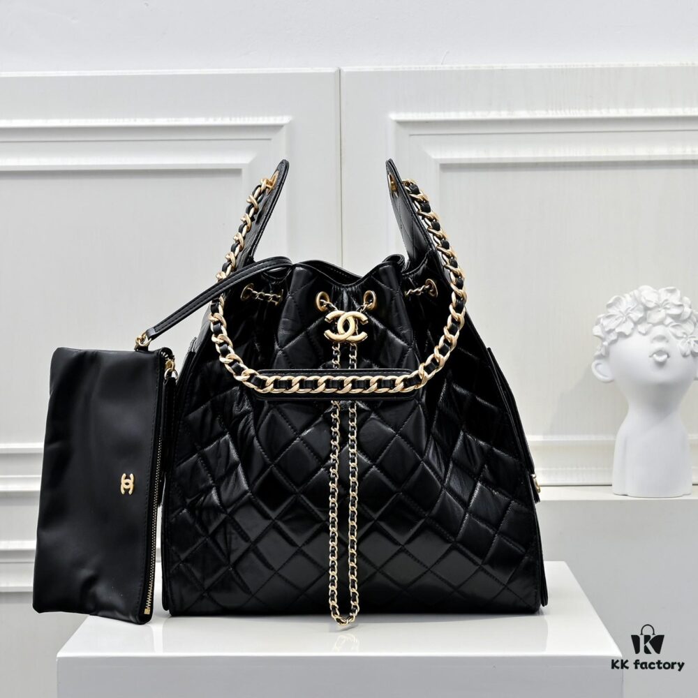 Large Upgraded Chanel 25C Hobo Bag in Oil-Waxed Calfskin - Vintage Gold-Tone Buckle Drawstring Bucket Bag with Quilted Pattern, Retro Black and Gold, Classic Chain Design