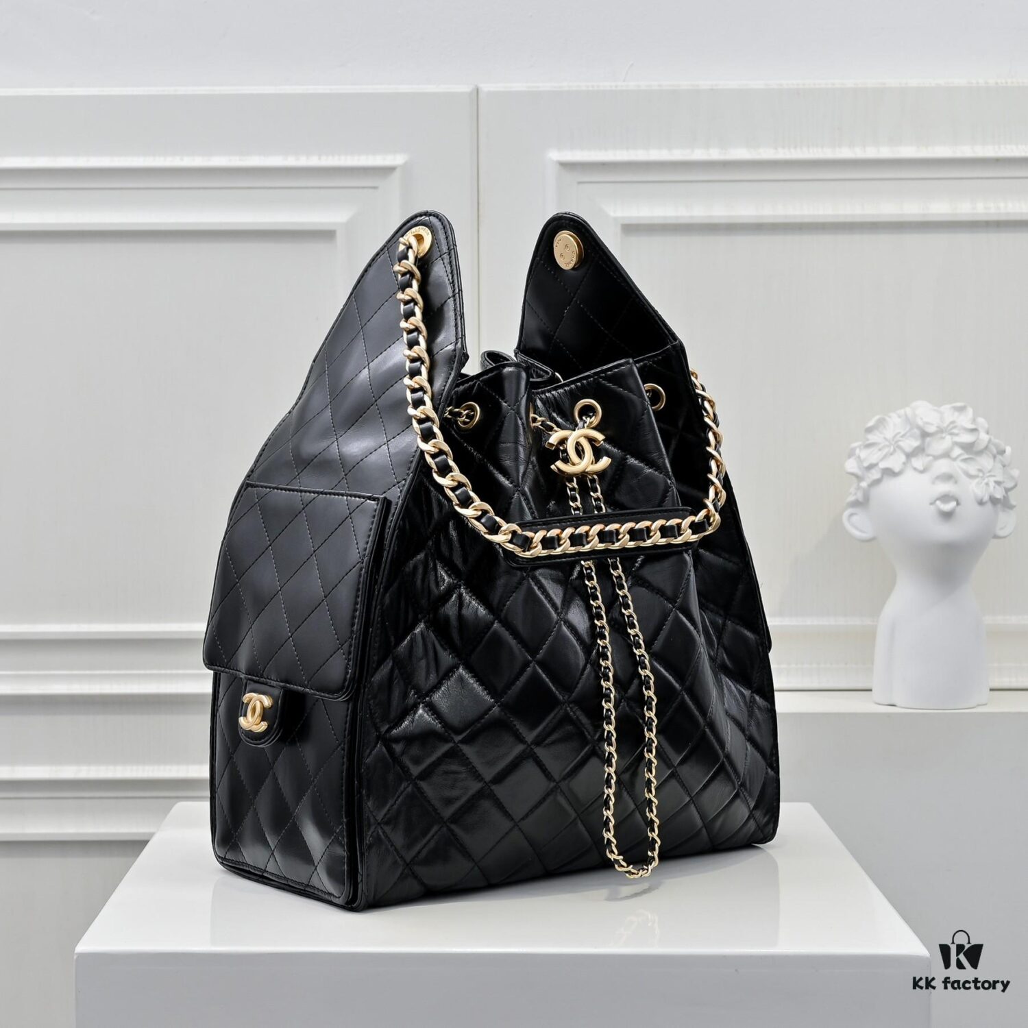 69304ce3f09edb6de4c4e708 Large Upgraded Chanel 25C Hobo Bag in Oil-Waxed Calfskin - Vintage Gold-Tone Buckle Drawstring Bucket Bag with Quilted Pattern, Retro Black and Gold, Classic Chain Design