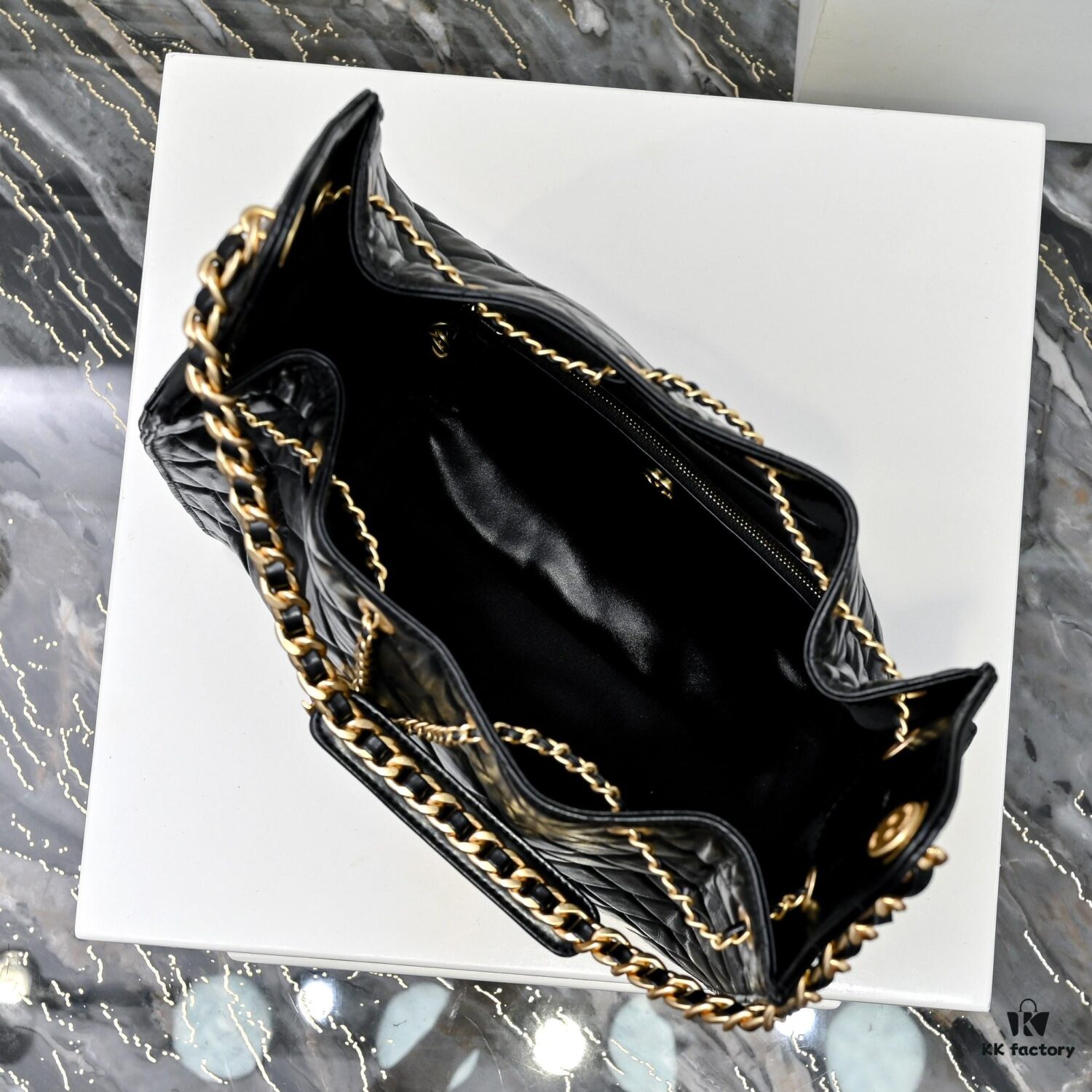69304ce7f09edb6de4c4e70e Large Upgraded Chanel 25C Hobo Bag in Oil-Waxed Calfskin - Vintage Gold-Tone Buckle Drawstring Bucket Bag with Quilted Pattern, Retro Black and Gold, Classic Chain Design