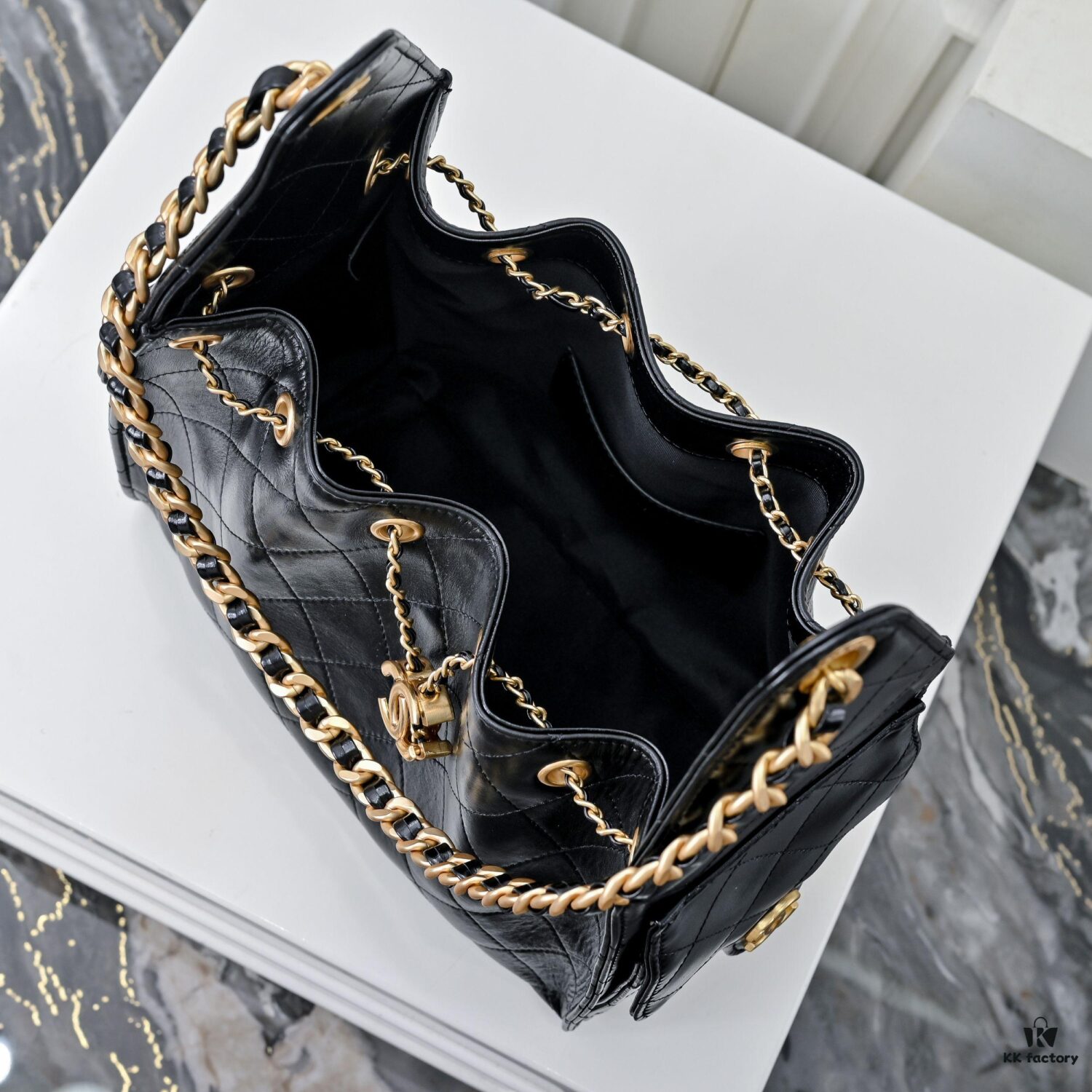 69304cfcf09edb6de4c4e728 Upgraded Chanel 25C Style Oil-Waxed Leather Hobo Bag, Vintage Coin Buckle Drawstring Bucket Bag with Quilted Pattern, Retro Black and Gold, Classic Chain Design