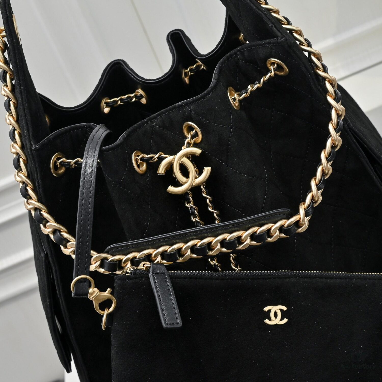 69304d2af09edb6de4c4e74f Large Upgraded Chanel 25C Hobo Bag in Suede Cowhide - Vintage Bucket Bag with Coin Button Drawstring, Diamond Quilting, Retro Black-Gold Tone, Classic Chain Design