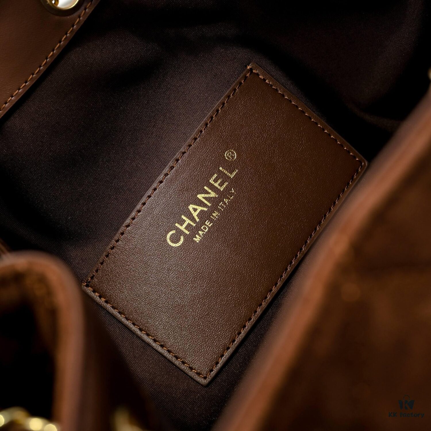 69304d37f09edb6de4c4e760 Large Upgraded Chanel 25C Hobo Bag in Suede Leather - Vintage Gold Buckle Drawstring Bucket Bag with Quilted Pattern, Retro Black and Gold, Classic Chain Design