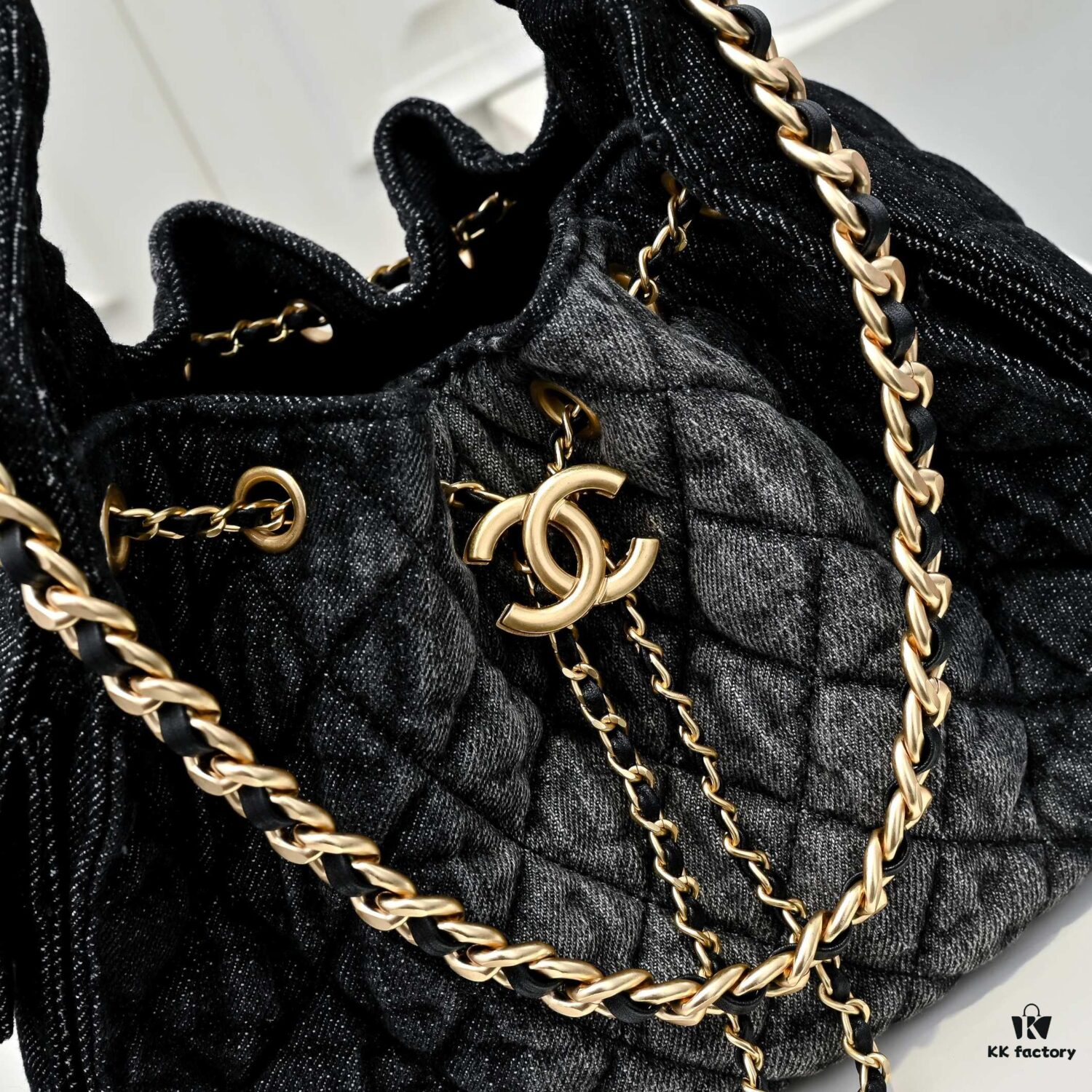 69304d3bf09edb6de4c4e765 Upgraded Chanel 25C King Bag Washed Gradient Denim Hobo Bag Small Vintage Coin Button Drawstring Bucket Bag with Quilted Pattern and Retro Black-Gold Tone Chain Design