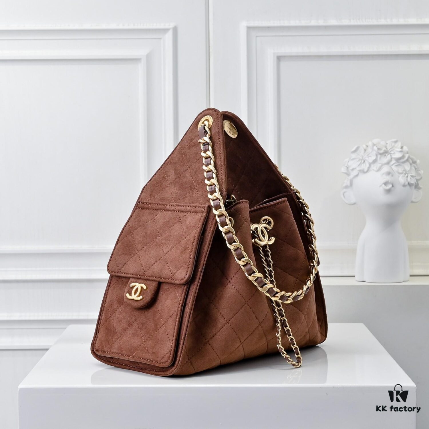 69304d58f09edb6de4c4e781 Upgraded Chanel 25C Hobo Bag in Saffiano Calfskin - Vintage Buckle Drawstring Bucket Bag with Quilted Design and Retro Gold-Tone Hardware