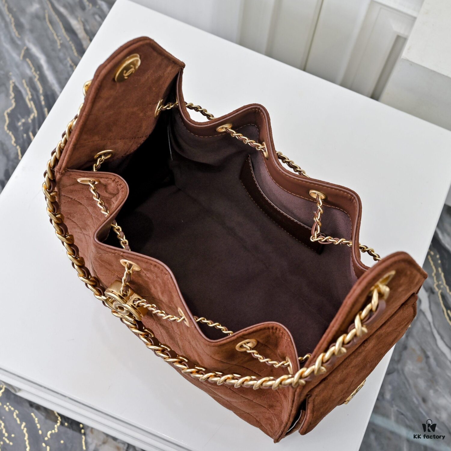 69304d61f09edb6de4c4e78c Upgraded Chanel 25C Hobo Bag in Saffiano Calfskin - Vintage Buckle Drawstring Bucket Bag with Quilted Design and Retro Gold-Tone Hardware