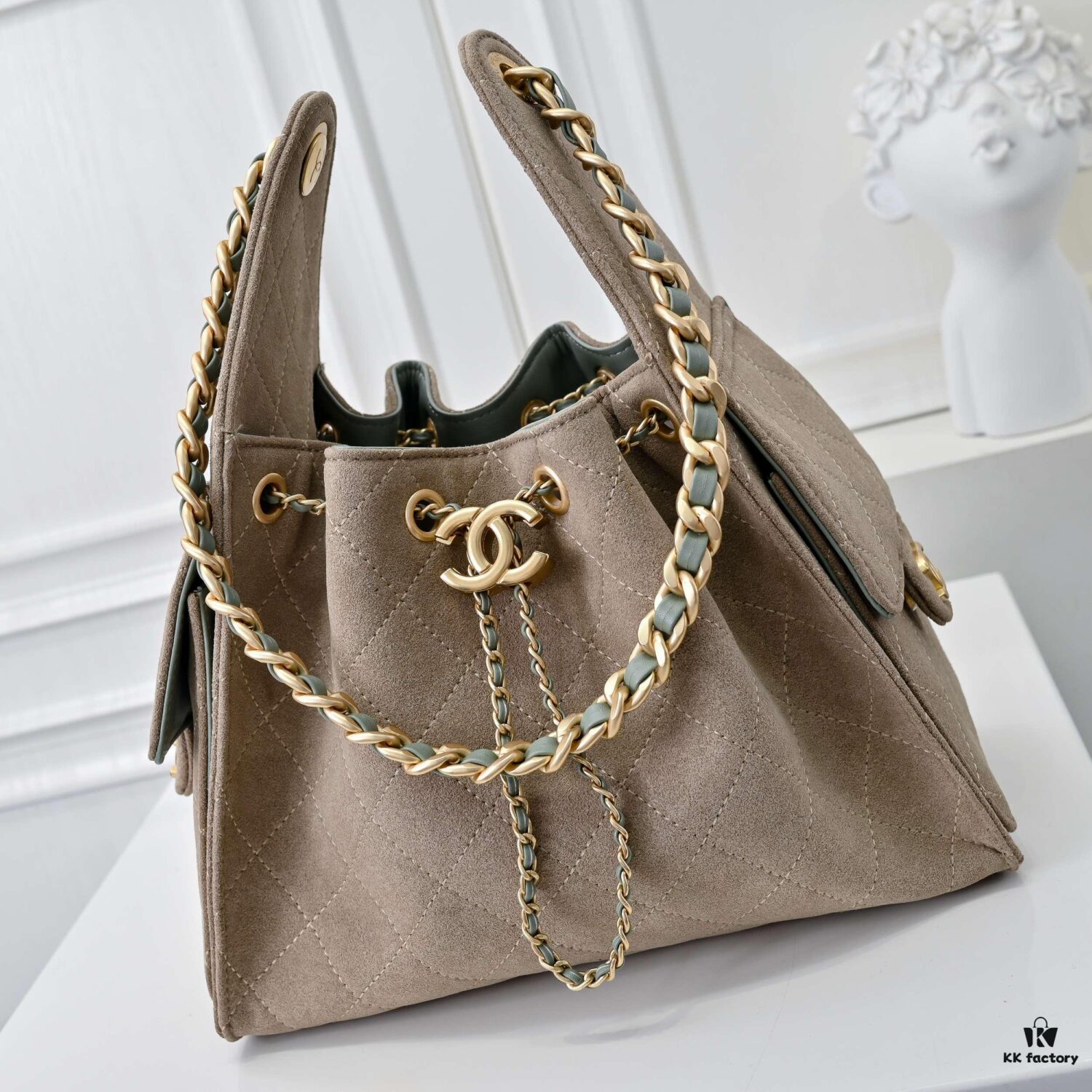 69304d66f09edb6de4c4e793 Upgraded Chanel 25C Hobo Bag Mini, Saffiano Leather Crossbody Bucket Bag with Vintage Gold Buckle Drawstring, Quilted Design, Retro Black and Gold, Classic Chain Strap