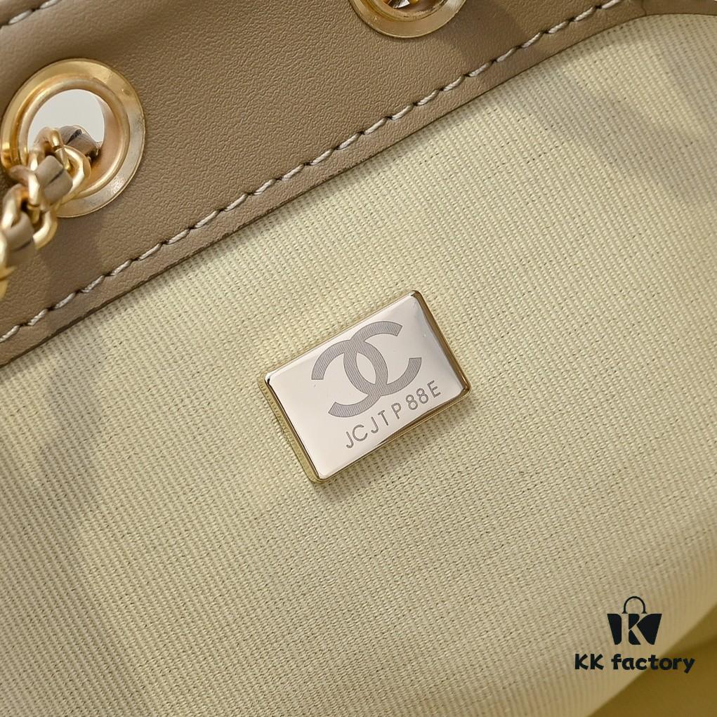 69304d79f09edb6de4c4e7ac Mini Chanel 25C Hobo Bag in Suede, Crossbody Bucket Bag with Vintage Coin Toggle Drawstring, Diamond Quilting, Retro Black-Gold Hardware, Classic Chain Design