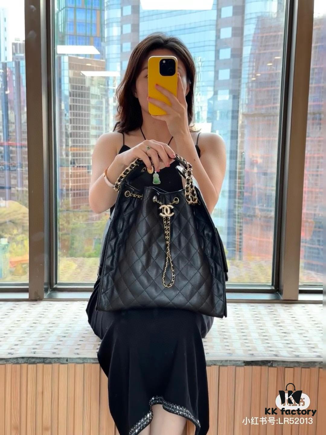 69304d85f09edb6de4c4e7bd Large Size Suede, Frosted Upgrade Chanel 25C Hobo Bag, Vintage Coin Button Drawstring Bucket Bag with Diamond Quilting, Retro Black and Gold, Classic Chain Design