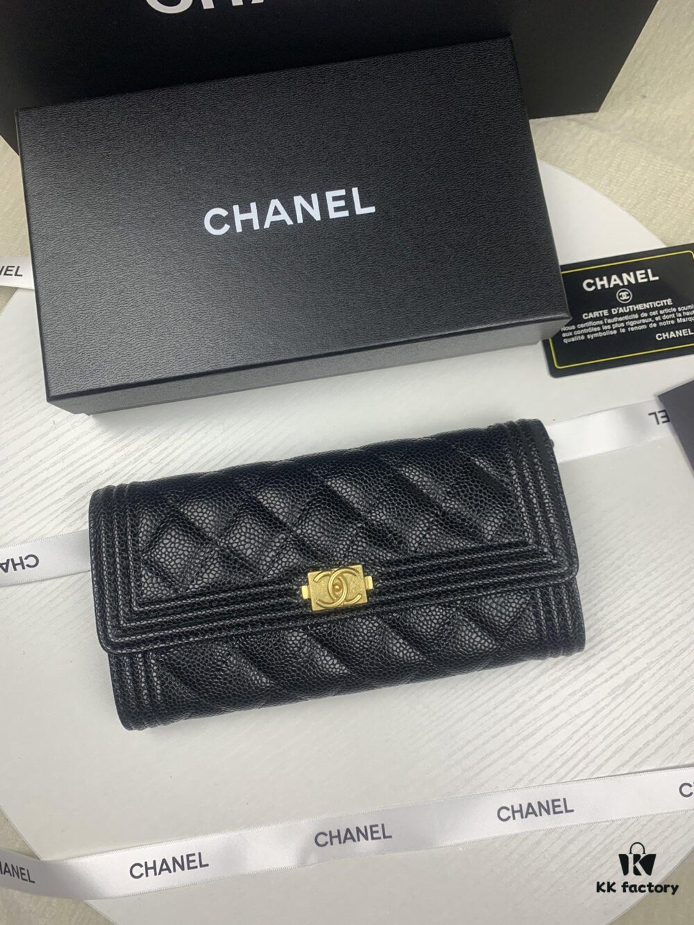 69304dc0f09edb6de4c4e809 CHANEL Le Boy Long Wallet, Model A80286, Calfskin with Gold-Tone Hardware, Original Quality, Complete Packaging Included! Dimensions: 10.5 x 19 x 3 cm, Color: Quilted Beige with Golden Clasp
