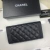 69304dc2f09edb6de4c4e80c CHANEL Le Boy Long Wallet, Model A80286, Calfskin with Gold-Tone Hardware, Original Quality, Complete Packaging Included! Dimensions: 10.5 x 19 x 3 cm, Color: Quilted Beige with Golden Clasp