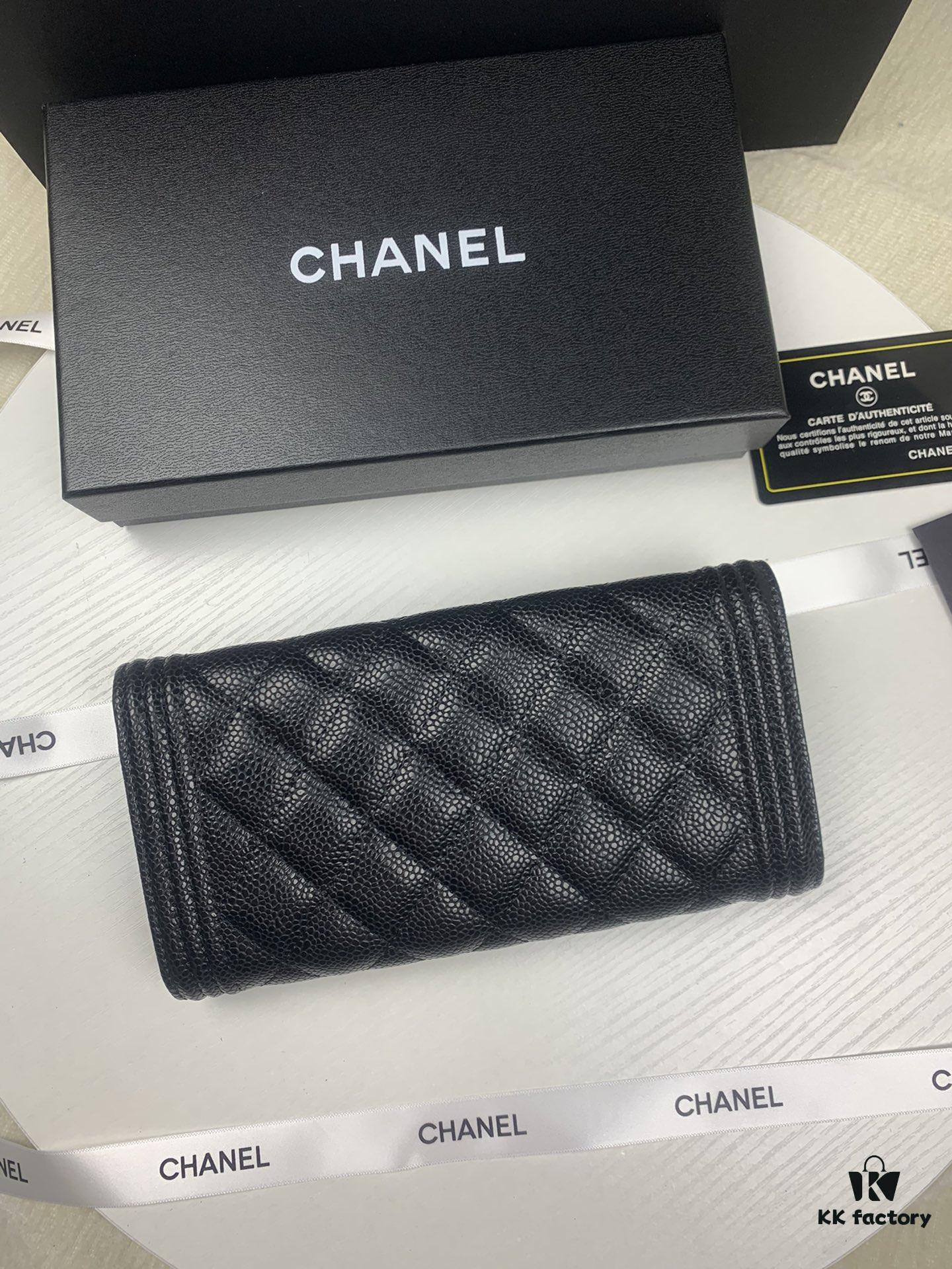69304dc2f09edb6de4c4e80c CHANEL Le Boy Long Wallet, Model A80286, Calfskin with Gold-Tone Hardware, Original Quality, Complete Packaging Included! Dimensions: 10.5 x 19 x 3 cm, Color: Quilted Beige with Golden Clasp