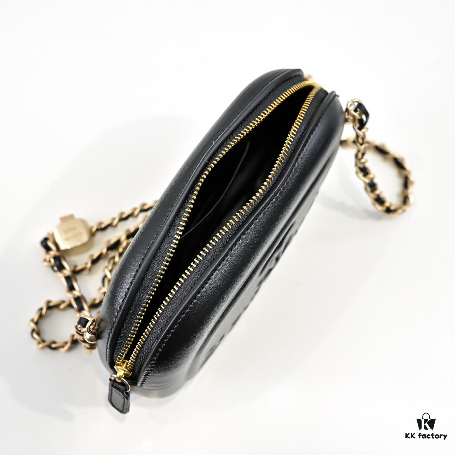 69304e77f09edb6de4c4e8df CHANEL 25C Spring Vacation Collection Mini Camera Bag in Gold Tone