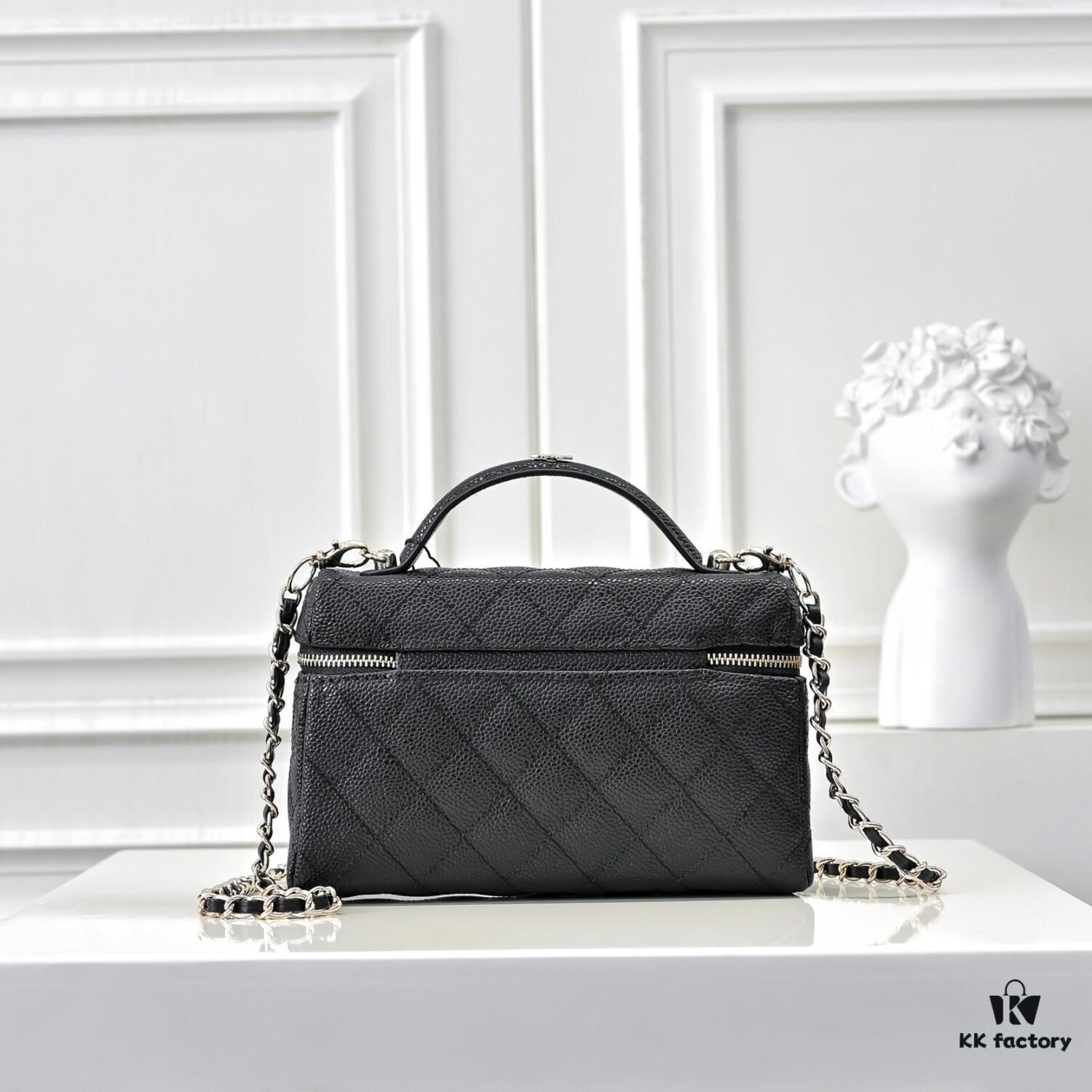 69304e8cf09edb6de4c4e8fd Chanel 25C Spring/Summer New Lunchbox Bag, Calfskin with Metal Chain Design, Double C Logo, Compact Size Fits Phone and Daily Essentials