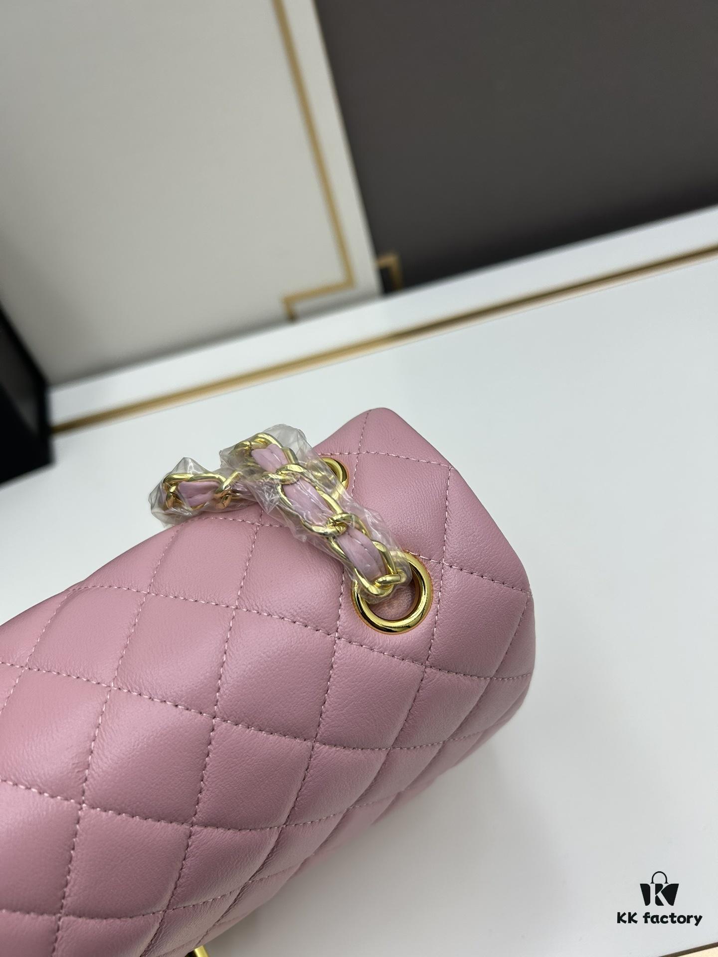 69304eddf09edb6de4c4e972 Chanel Classic CF1112 Lambskin Electroplated Hardware with Glazed Finish, Premium Cowhide Gold Tone Trim