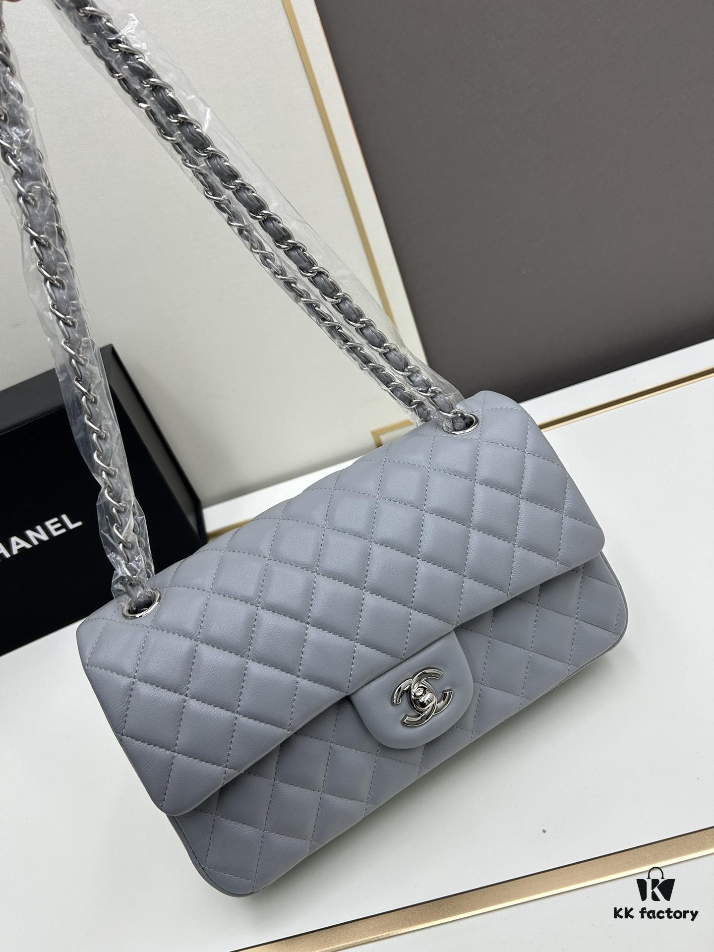 69304efaf09edb6de4c4e99a Chanel Classic CF1112 Lambskin Electroplated Hardware with Glazed Coating, Premium Cowhide Gold Tone Clasp