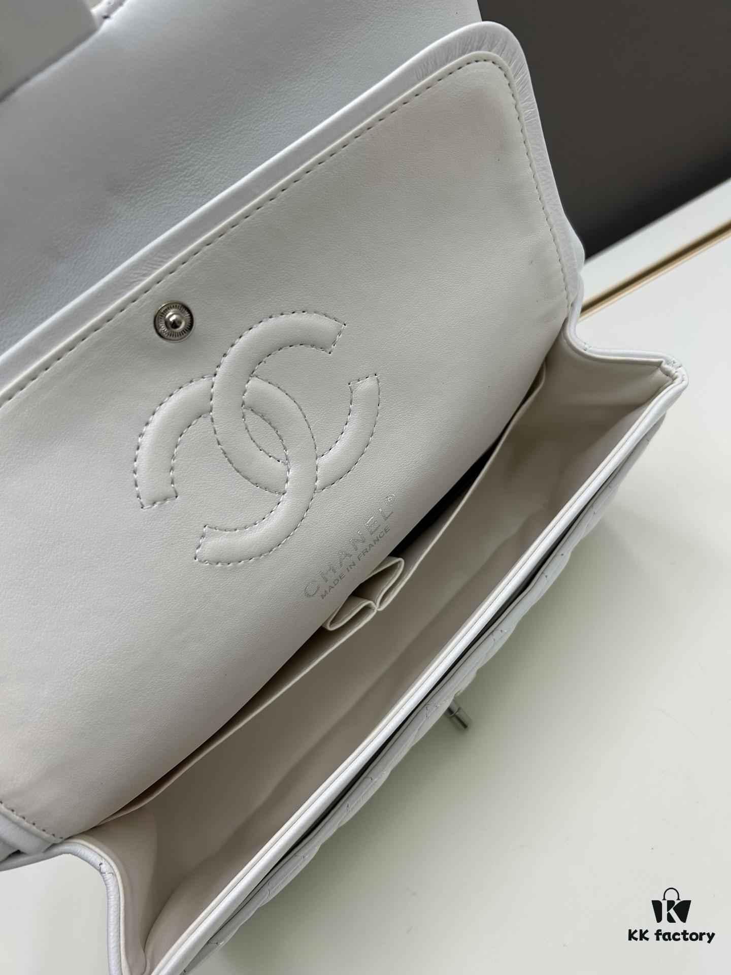 69304f03f09edb6de4c4e9a3 Chanel Classic CF1112 Lambskin Electroplated Hardware with Glazed Finish, Durable and Fade-Resistant, Premium Cowhide Gold Tone Clasp – Authentic Custom Grade, Overseas Authorized Purchase