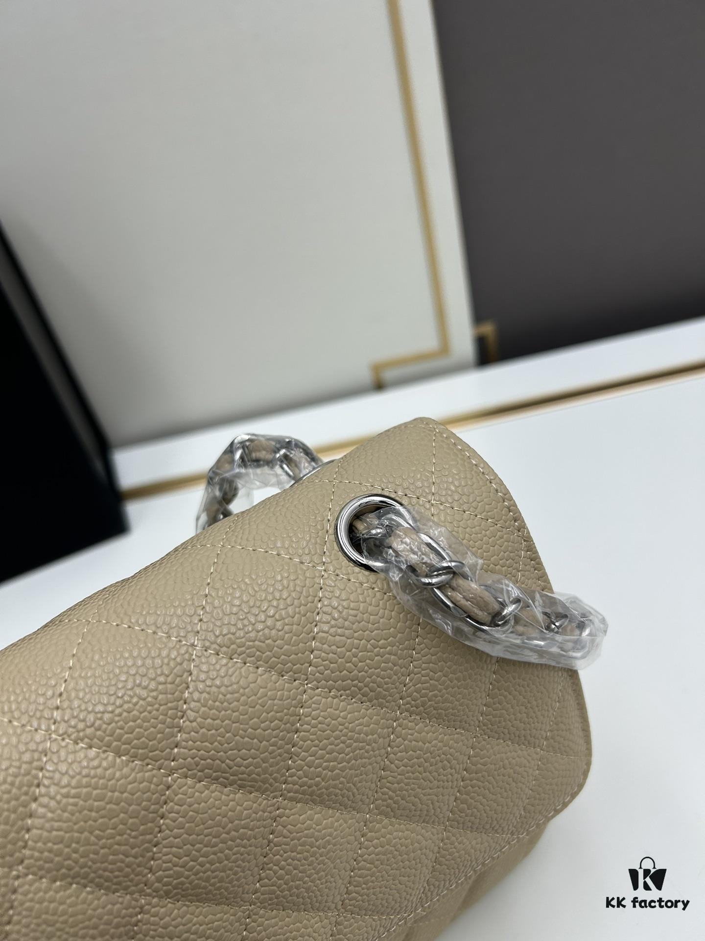 69304f4cf09edb6de4c4ea04 Chanel Classic CF1112 Calfskin Quilting Texture, Electroplated Hardware with Special Glaze Coating for Long-Lasting Color Retention, Genuine Leather Gold Buckle – Authentic Custom Import Level
