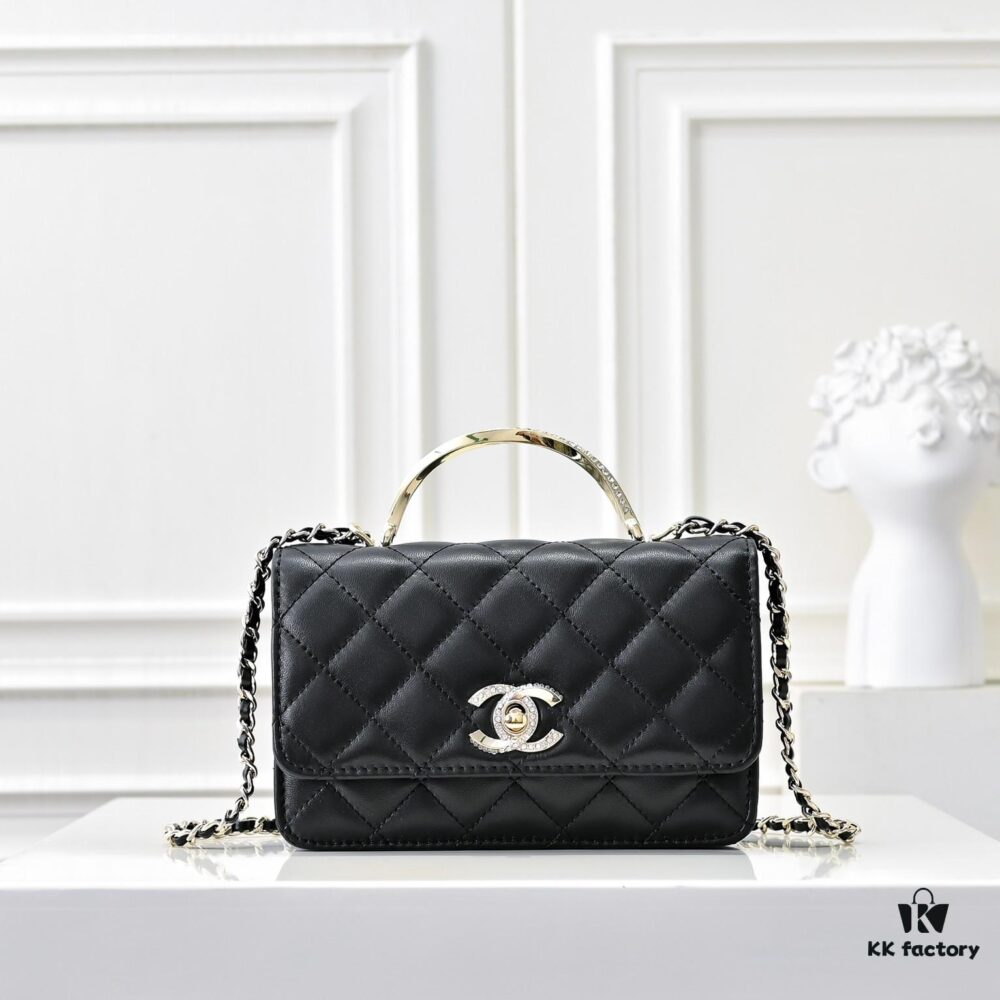69304fb7f09edb6de4c4ea7d CHANEL 2024 Fall/Winter New Arrival Genuine Lambskin WOC with Metal Rhinestone Handle, Stylish and Elegant, Can Be Carried by Hand or Crossbody