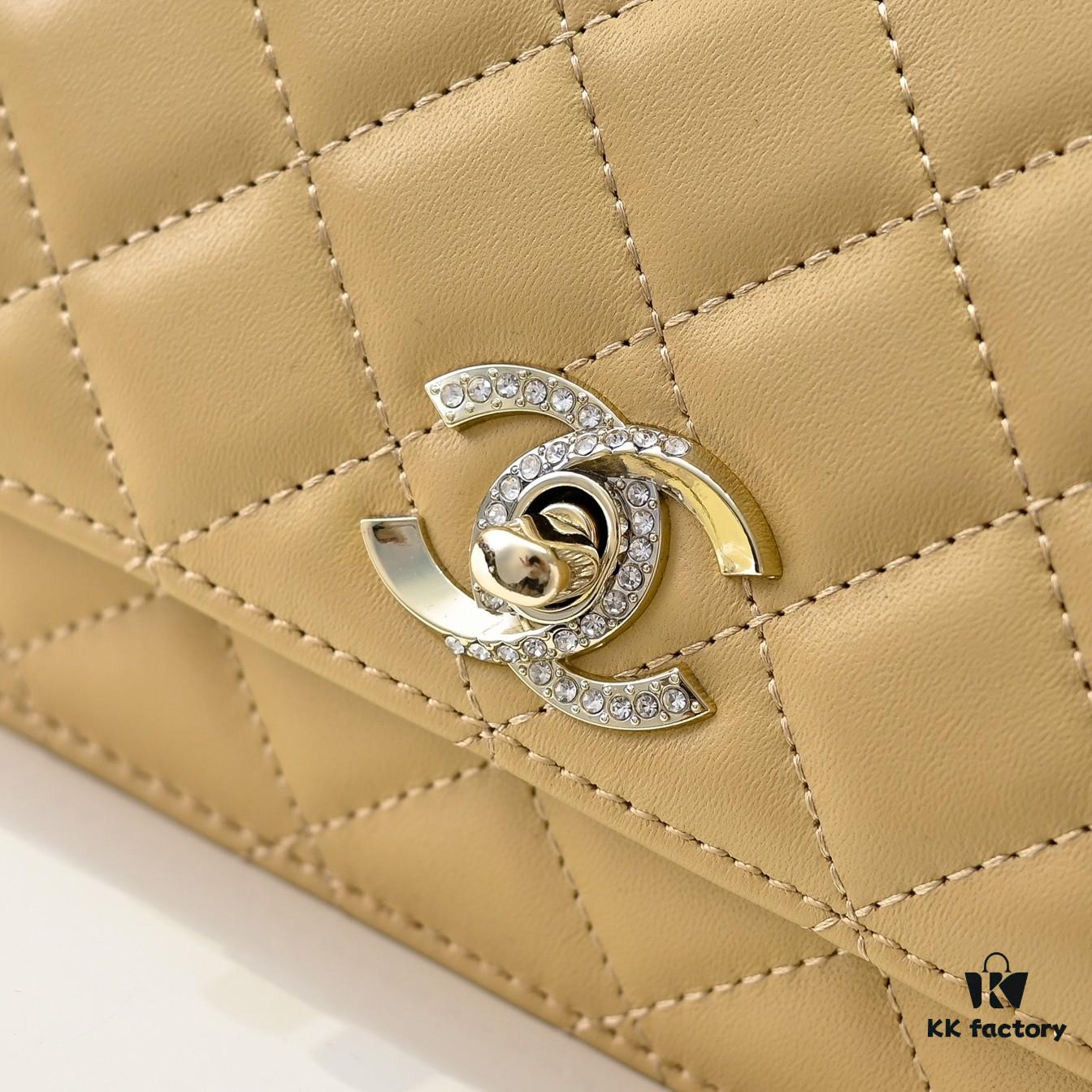 69304fc7f09edb6de4c4ea8c CHANEL 2024 Fall/Winter New Arrival Genuine Lambskin WOC with Metal Rhinestone Handle, Stylish and Elegant, Can Be Carried by Hand or Crossbody