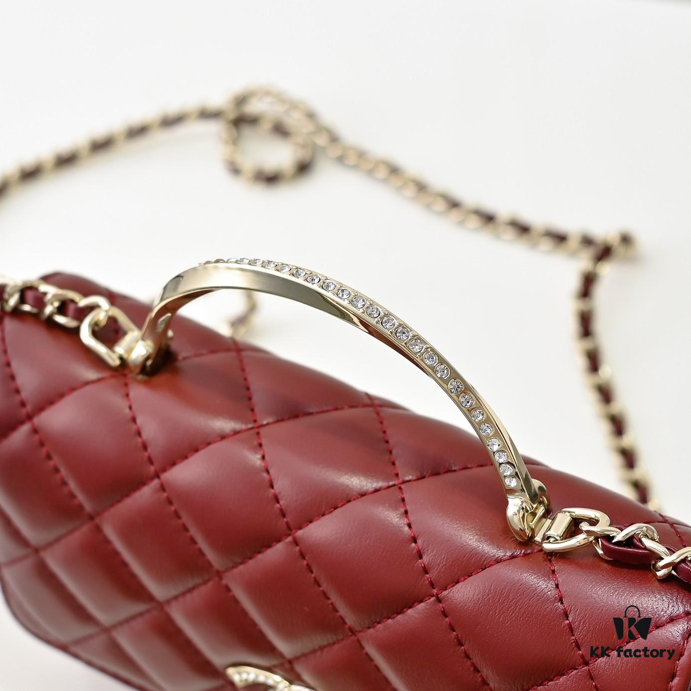 69304fc9f09edb6de4c4ea8e CHANEL 2024 Fall/Winter New Arrival Genuine Lambskin WOC with Metallic Rhinestone Handle, Stylish and Elegant – Can Be Carried by Hand or Worn Crossbody