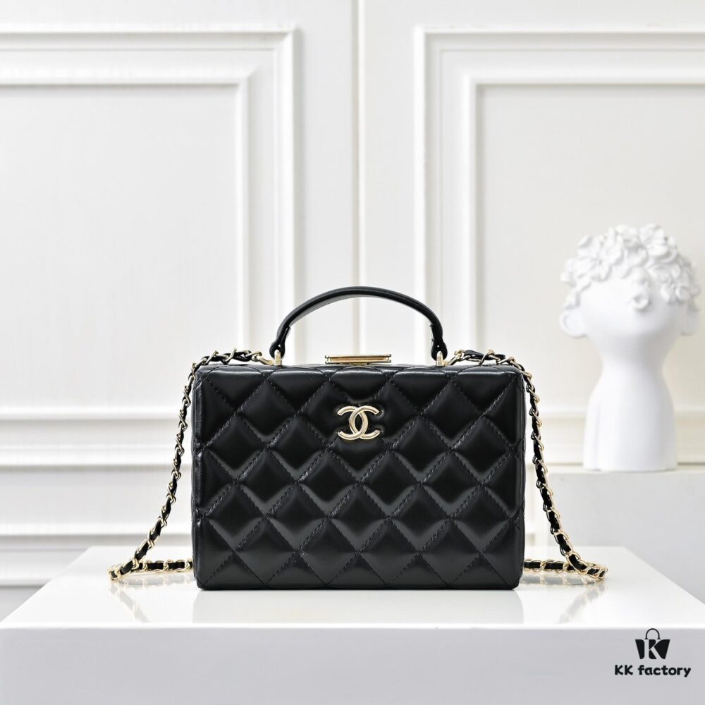 69304fcbf09edb6de4c4ea90 CHANEL 24K Makeup Pouch, Luxurious and Stylish, Top-Grain Leather with Durable Gold Chain, Classic CC Logo, Perfect for Everyday Elegance