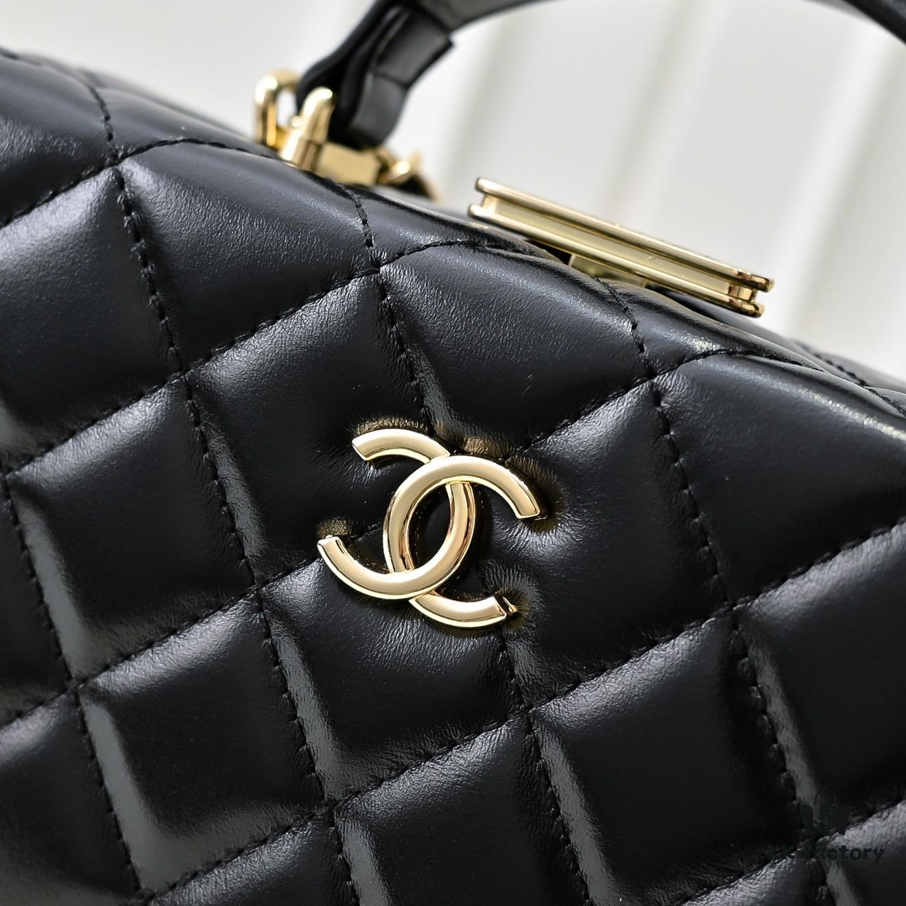 69304fcef09edb6de4c4ea95 CHANEL 24K Makeup Pouch, Luxurious and Stylish, Top-Grain Leather with Durable Gold Chain, Classic CC Logo, Perfect for Everyday Elegance
