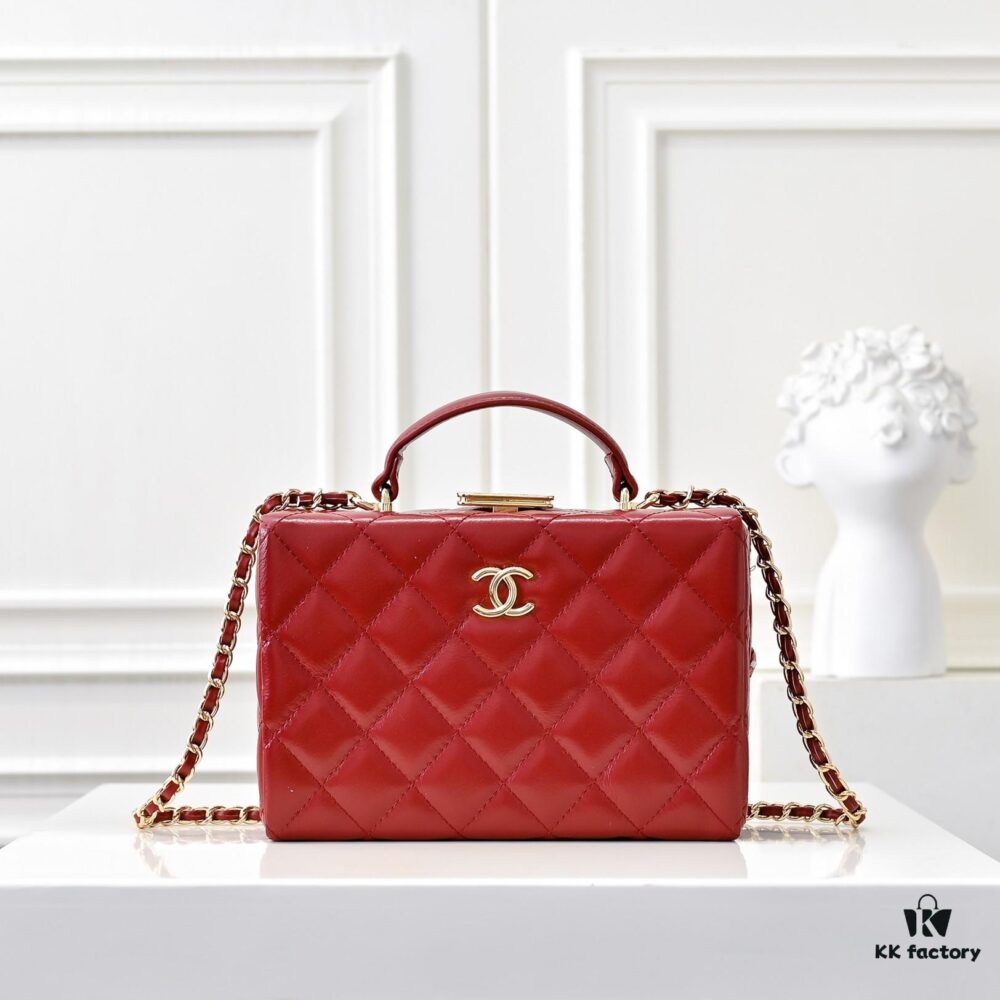 69304fd5f09edb6de4c4ea9d CHANEL 24K Makeup Pouch, Luxurious and Stylish, Top-Grain Leather with Durable Gold Chain, Double C Logo, Elegant and Practical Accessory