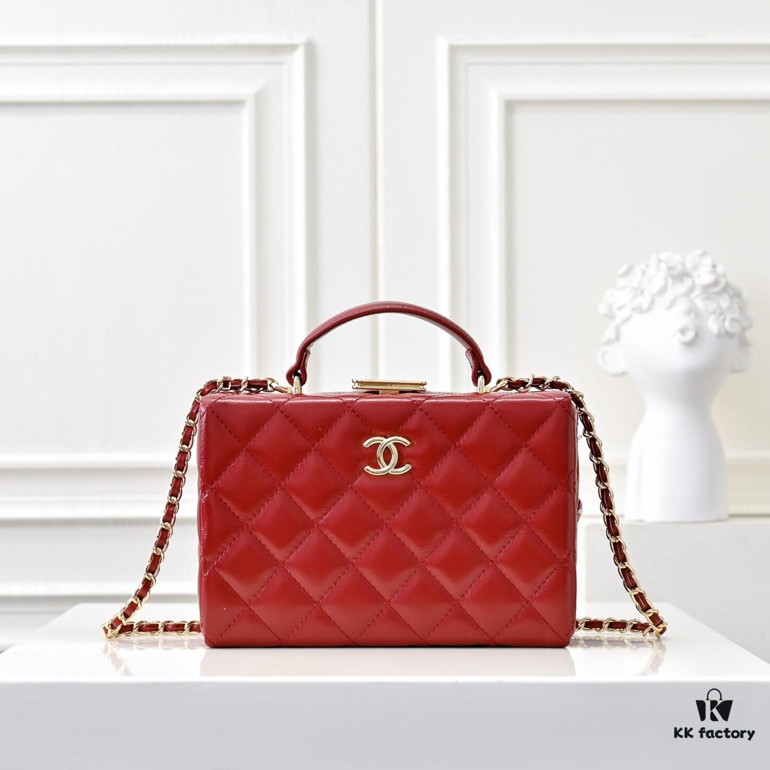 69304fd5f09edb6de4c4ea9d CHANEL 24K Makeup Pouch, Luxurious and Stylish, Top-Grain Leather with Durable Gold Chain, Double C Logo, Elegant and Practical Accessory