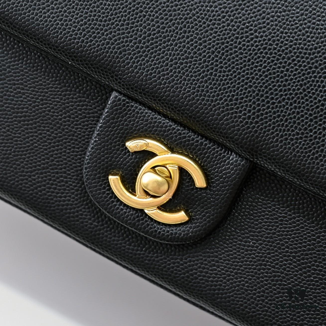 69304feef09edb6de4c4eac4 Medium Vintage CHANEL 24K New CF Style, Elegant Smooth Calfskin with Gold-Tone Hardware, Classic Quilted Design, Timeless Retro Chic