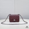 69304ffef09edb6de4c4eadc Double Eleven Special Price ¥ No Returns or Exchanges Burgundy Red Chanel Inspired Bike Bag Made from Premium Cowhide Original Pattern One-to-One Replication Excellent Texture and Craftsmanship Camera-Shaped Design Combines Art and Functionality Classic Design Unbeatable Elegance and Fullness High Quality at Low Price Model Number: 1115 Size: 17.5*13*5 cm
