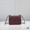 69304ffef09edb6de4c4eadd Double Eleven Special Price ¥ No Returns or Exchanges Burgundy Red Chanel Inspired Bike Bag Made from Premium Cowhide Original Pattern One-to-One Replication Excellent Texture and Craftsmanship Camera-Shaped Design Combines Art and Functionality Classic Design Unbeatable Elegance and Fullness High Quality at Low Price Model Number: 1115 Size: 17.5*13*5 cm