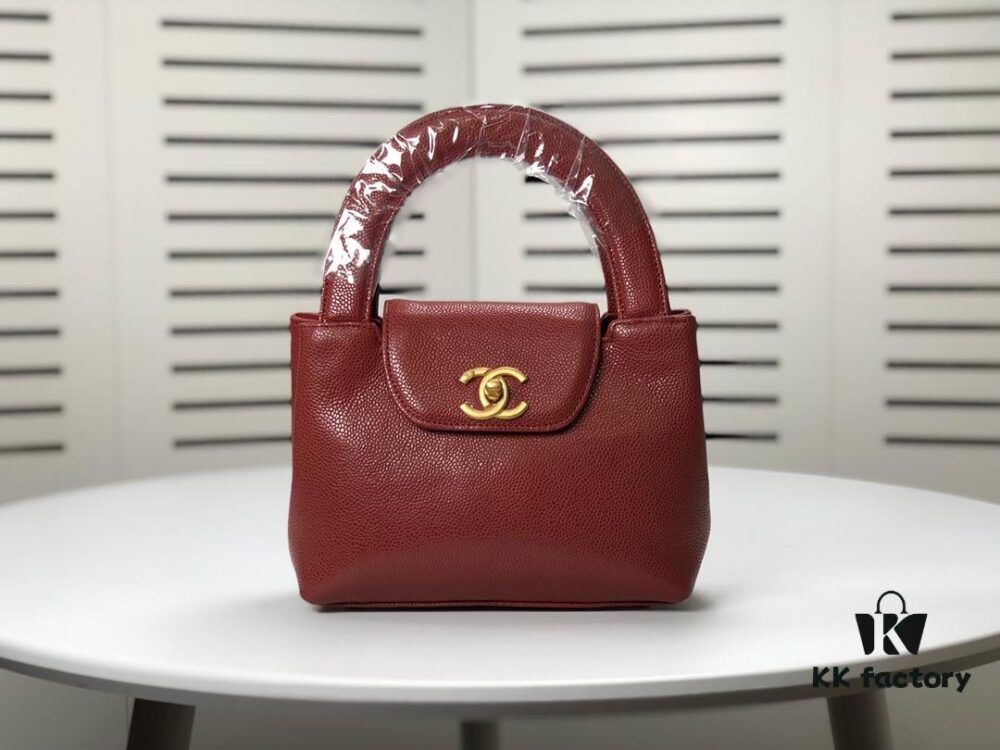 69305006f09edb6de4c4eaeb Chanel Vintage Handbag - Soft Imported Caviar Leather, Signature Logo Closure, Elegant Lady Style