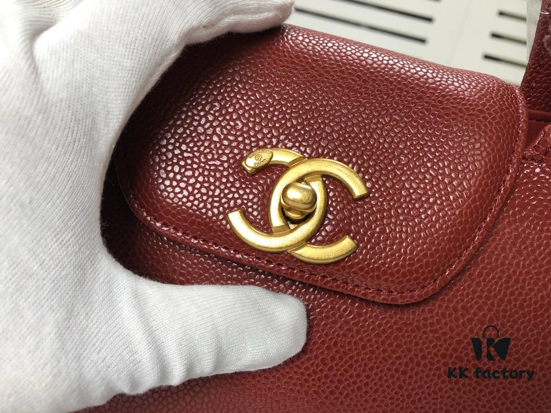69305008f09edb6de4c4eaee Chanel Vintage Handbag - Soft Imported Caviar Leather, Signature Logo Closure, Elegant Lady Style