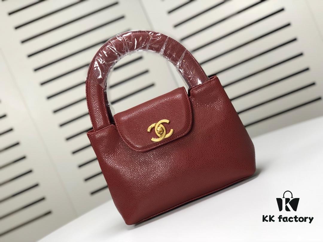 6930500bf09edb6de4c4eaf7 Chanel Vintage Handbag - Soft Imported Caviar Leather, Signature Logo Closure, Elegant Lady Style