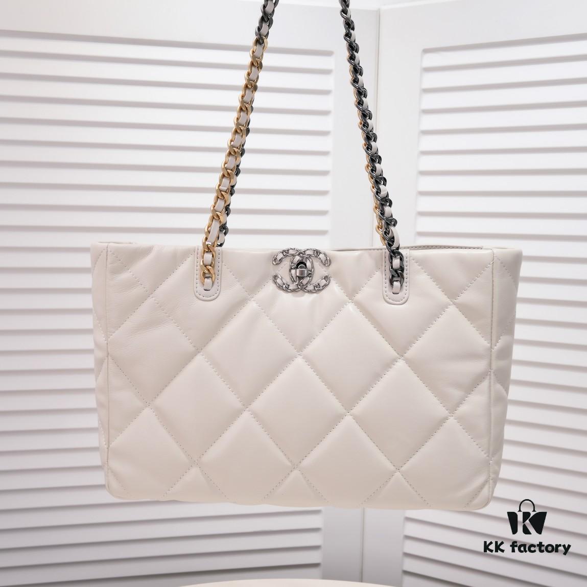 69305027f09edb6de4c4eb24 Singles Day Special Price Non-Refundable Non-Exchangeable Small CHANEL 22B 19BAG Tote Black and Gold Italian First-Class GR Lambskin