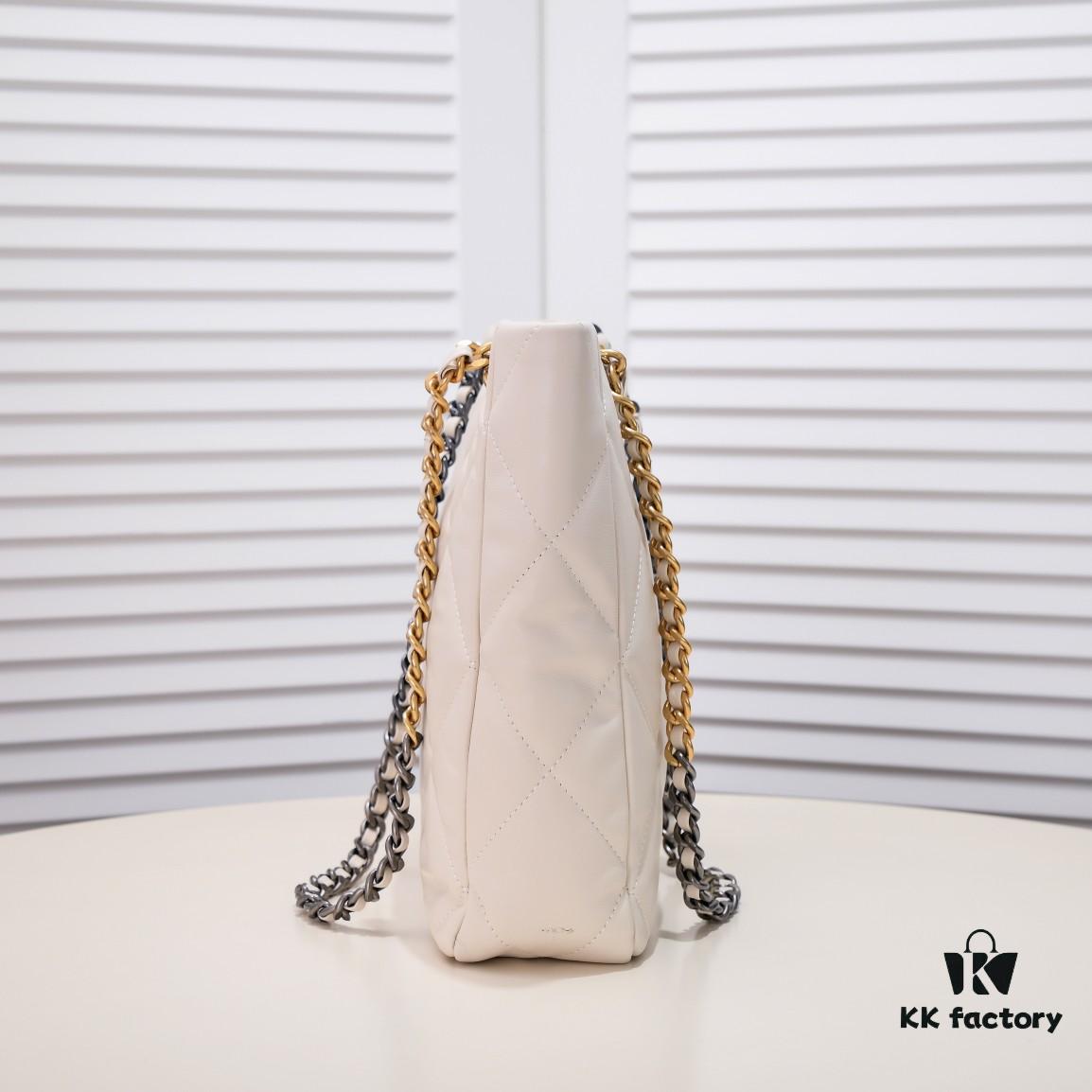 69305029f09edb6de4c4eb26 Double Eleven Special Price Non-Refundable Non-Exchangeable Small CHANEL 22B 19BAG Tote Black and Gold Italian First-Class GR Lambskin