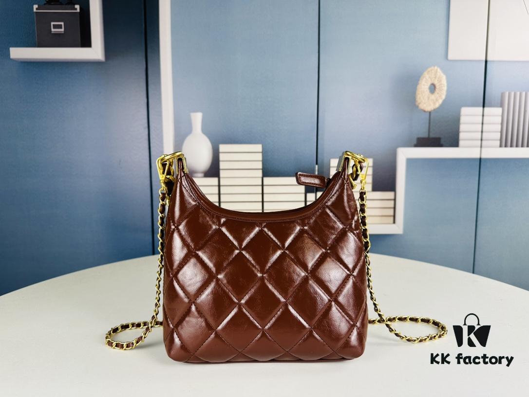 69305044f09edb6de4c4eb5b New Arrival Mini Unfiltered | Today's Must-Have: Chanel 24A Hobo ~ 🖤