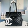 New Arrival CHANEL 24A Spring Collection Vintage Bag 🌹💕 ... 2024 Brand New Ultimate Version! A Timeless Classic Reimagined – The Iconic 'Vintagep' Basket Bag, Once Ranked Among the World's Top 50 Most Desirable Handbags, Famous for Being a Favorite of Miss Hilton. Discontinued at Official Boutiques – Unavailable Even with Money [Smile] Exclusively Sourced from Vintage Stores. ZP-Developed Leather: European-Origin Haas Lambskin, 24K Thick Gold-Plated Steel Lock Imported from Italy. Limited Stock, Frequently Out of Stock. Perfectly Matches the Authentic Piece in Texture and Feel ✔ Size 37x28x10, Model No. 9959