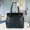 New Arrival CHANEL 24A Spring Collection Vintage Bag 🌹💕 ... 2024 Brand New Ultimate Version! A Timeless Classic Reimagined – The Iconic 'Vintagep' Basket Bag, Once Ranked Among the World's Top 50 Most Desirable Handbags, Famous for Being a Favorite of Miss Hilton. Discontinued at Official Boutiques – Unavailable Even with Money [Smile] Exclusively Sourced from Vintage Stores. ZP-Developed Leather: European-Origin Haas Lambskin, 24K Thick Gold-Plated Steel Lock Imported from Italy. Limited Stock, Frequently Out of Stock. Perfectly Matches the Authentic Piece in Texture and Feel ✔ Size 37x28x10, Model No. 9959