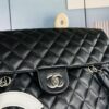 New Arrival CHANEL 24A Spring Collection Vintage Bag 🌹💕 ... 2024 Brand New Ultimate Version! A Timeless Classic Reimagined – The Iconic 'Vintagep' Basket Bag, Once Ranked Among the World's Top 50 Most Desirable Handbags, Famous for Being a Favorite of Miss Hilton. Discontinued at Official Boutiques – Unavailable Even with Money [Smile] Exclusively Sourced from Vintage Stores. ZP-Developed Leather: European-Origin Haas Lambskin, 24K Thick Gold-Plated Steel Lock Imported from Italy. Limited Stock, Frequently Out of Stock. Perfectly Matches the Authentic Piece in Texture and Feel ✔ Size 37x28x10, Model No. 9959