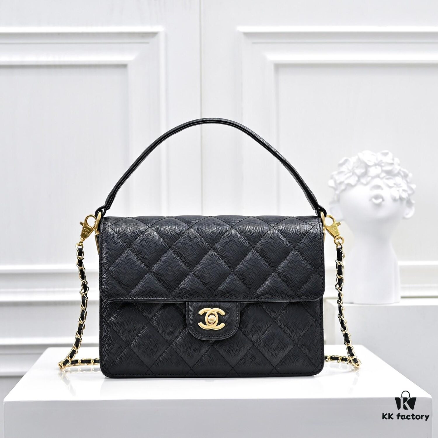 6930505cf09edb6de4c4eb7c Large Size 👑 CHANEL 24k Fall/Winter New Arrival Caviar Leather Handbag with Unique Texture – Detachable Strap for Handheld or Crossbody Wear
