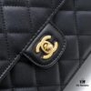 6930505ff09edb6de4c4eb7f Large Size 👑 CHANEL 24k Fall/Winter New Arrival Caviar Leather Handbag with Unique Texture – Detachable Strap for Handheld or Crossbody Wear