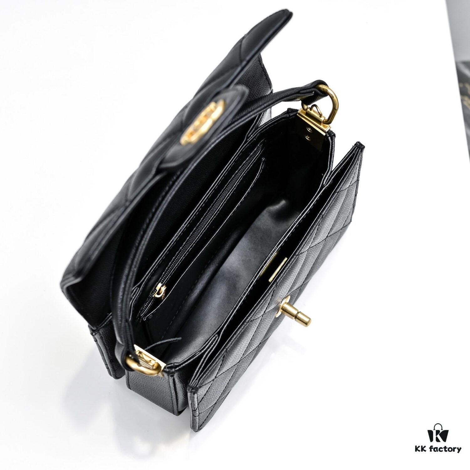 Medium 👑 CHANEL 24K Fall/Winter New Arrival Caviar Leather Handbag with Unique Texture – Detachable Strap for Crossbody or Handheld Wear